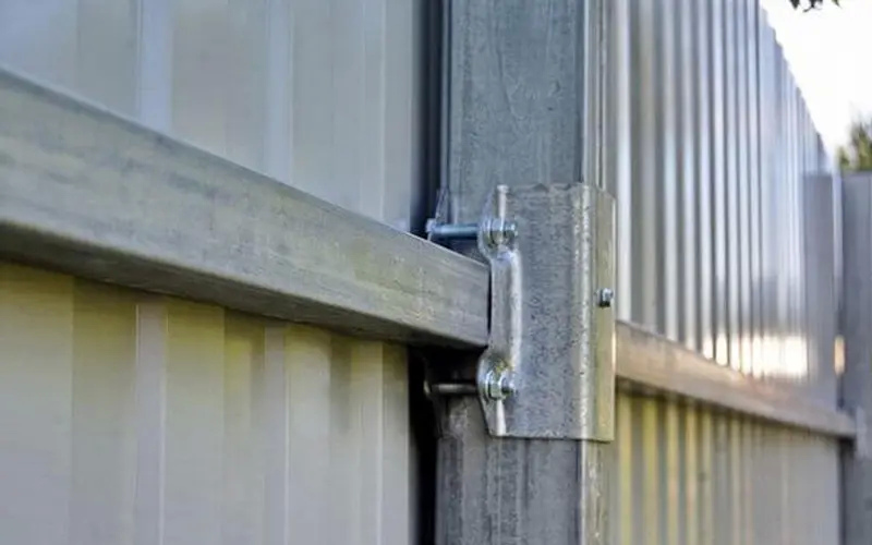 Столбы оцинкованные